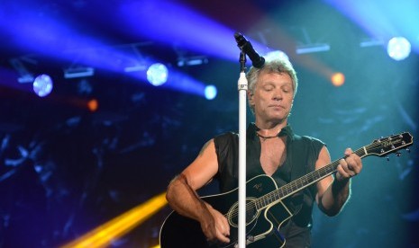 Sebagai mususi asal New Jersey, AS, Jon Bon Jovi akan ikut serta memeriahkan siaran amal 