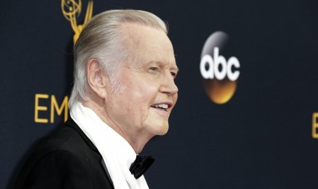 Jon Voight.