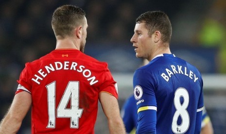 Jordan Henderson (kiri) dan Ross Barkley