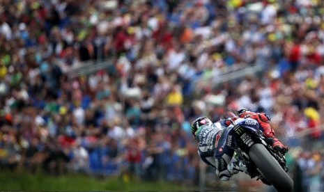 Jorge Lorenzo beraksi di GP Sachsenring.