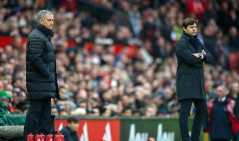 Jose Mourinho (kiri) dan Mauricio Pochettino (kanan)