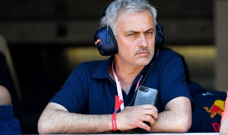 Jose Mourinho menonton GP Monako di Sirkuit Monte Karlo, Ahad (28/5).