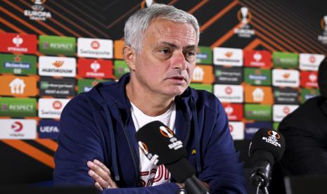 Pelatih AS Roma, Jose Mourinho.