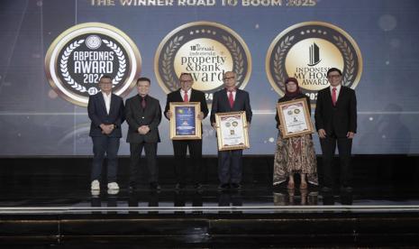 Journalist Media Network (JMN) untuk ketiga kalinya kembali menggelar Duo Awards, malam penghargaan bagi pengembang, pelaku industri keuangan dan building material, serta para tokoh-tokoh inspiratif. Pada gelaran IPBA ke-18 dan IMHA ke-7 kali yang digelar pada Senin 20 Mei 2024 di Hotel Raffles, Ciputra Wolrd, Jakrata ini, JMN memberikan penghargaan tertinggi kepada Presiden RI Joko Widodo, sebagai Bapak Pembangunan Desa dan Infrastrktur. 