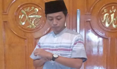 Mualaf Juan menghadapi beragam dilema selama sembunyikan Islamnya. Juan Dovandi 