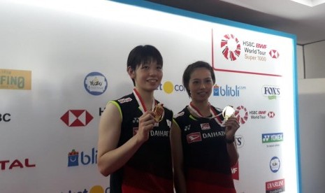 Juara Blibli Indonesia Open 2019 Nomor Ganda Putri asal Jepang, Yuki Fukushima/Sayaka Hirota, Ahad (21/7).