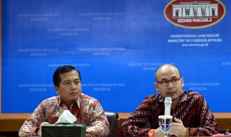 Lalu Muhammad Iqbal (l)