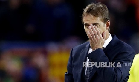  Pelatih Sevilla Julen Lopetegui 