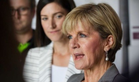 Julie Bishop merupakan perempuan pertama yang menjabat Menteri Luar Negeri Australia.