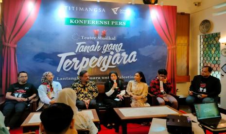 Jumpa pers Dompet Dhuafa Bersama Titimangsa Foundation dan Happy Salma