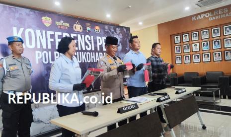 Jumpa pers kasus penganiayaan santri oleh seniornya hingga tewas di Mapolres Sukoharjo, Selasa (17/9/2024).