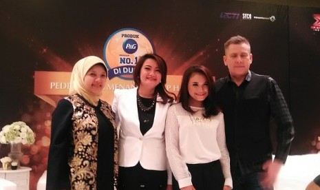 Jumpa pers kerjasama Olay dan Pantene terkait X-Factor