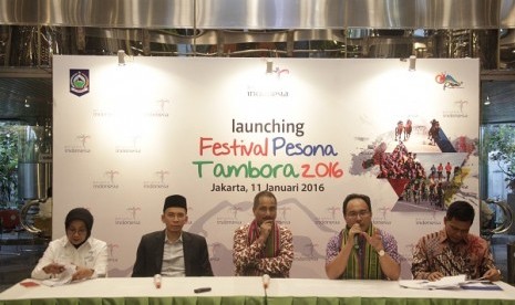 Jumpa pers Launching Festival Pesona Tambora di Gedung Sapta Pesona, Senin (11/1)