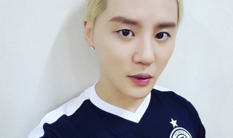 Junsu JYJ.