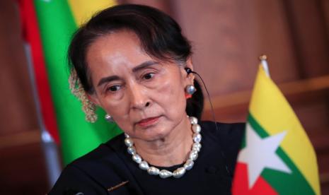 Junta Myanmar Kurangi Masa Tahanan Aung San Suu Kyi.