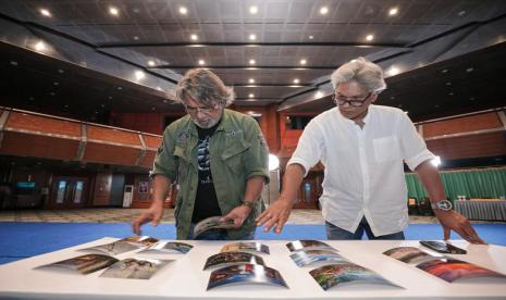 Juri lomba fotografi 'all about papua' Darwis Triadi di Gedung Sapta Pesona di Gambir, Jakarta Pusat, DKI Jakarta pada Senin (3/7/2023). 