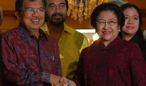 Jusuf Kalla dan Megawati Soekarno Putri, dinilai pasanan ideal untuk maju pada Pilpres 2014.