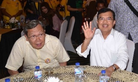 Jusuf Kalla (kanan)