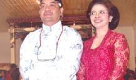 K.B.P.H. Suryadilaga, putra mahkota Paku Alam IX bersama istri G.B.R.Ay. Suryadilaga 