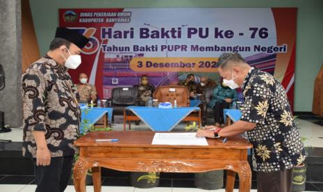 Bupati Banyumas Ahmad Husein hadir dalam peringatan Hari Bakti ke-76 dengan mengusung tema 