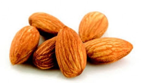 Kacang almond