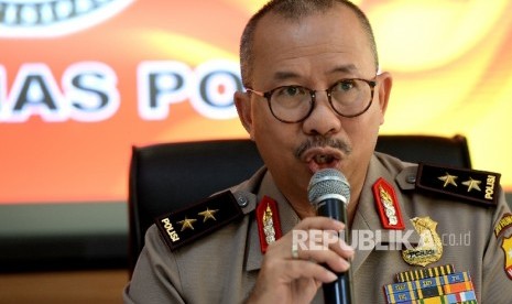  Kadiv Humas Mabes Polri Irjen Pol Setyo Wasisto memberikan keterangan pers di Mabes Polri, Jakarta, Kamis (25/5). 