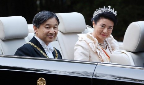 Kaisra Naruhito dan Permaisuri Masako.