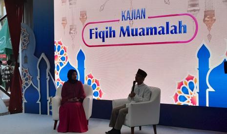 Kajian Fikih Muamalah ini merupakan rangkaian kegiatan Republika Ramadhan Festival yang digelar di Masjid Istiqlal pada 7-15 April 2023. Kajian ini menghadirkan pembicara Ustaz Oni Sahroni dan dipandu oleh wartawan Republika, Ani Nursalikah.