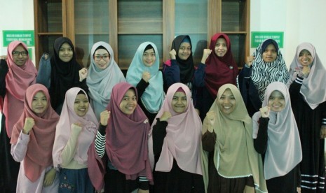 Kajian Muslimah di Masjid Alumni IPB.