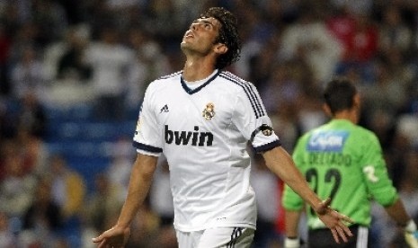 Kaka merayakan gol yang ia lesakkan saat melawan Millonarios di Santiago Bernabeu, Rabu (26/9).