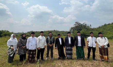 Kalangan milenial diajak untuk pandai mengatur keuangan sehingga bisa menunaikan ibadah haji di kala muda. Mereka juga diimbau peduli terhadap kondisi lingkungan hidup yang kini terancam pemanasan global.