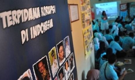 Kampanye anti korupsi di sekolah.