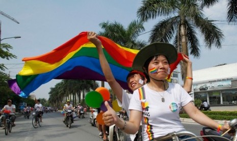 Kampanye mendukung kaum lesbian, gay, biseksual, dan transgender.