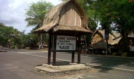 Kampung Sasak Desa Sade, Lombo.