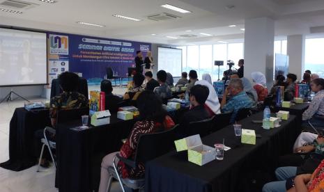 Kampus Digital Bisnis Universitas Nusa Mandiri (UNM) kampus Margonda akan menjadi tuan rumah acara yang sangat istimewa. Acara ini mengangkat tema Seminar Digital Bisnis yang dijadwalkan akan berlangsung pada Kamis (9/11/2023). Acara ini akan menghadirkan perwakilan dari guru dan siswa dari berbagai sekolah di Kota Depok.