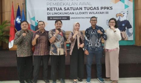 Kampus Digital Bisnis Universitas Nusa Mandiri (UNM) mengikuti rapat koordinasi dan pembekalan awal Ketua Satuan Tugas PPKS (Pencegahan dan Penanganan Kekerasan Seksual) dari Lembaga Layanan Pendidikan Tinggi (LLDikti) Wilayah III pada Selasa, 30 Januari 2024 di Aula Masjid At Taqwa Universitas Pancasila, Jakarta Selatan.