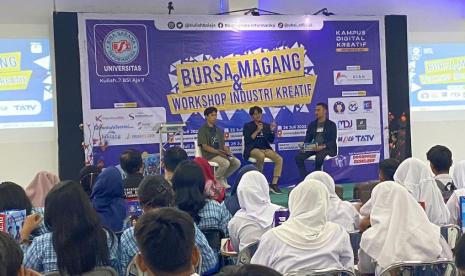 Kampus Digital Kreatif Universitas BSI (Bina Sarana Informatika) berkolaborasi dengan KIAN (Kreasi Inovasi Anak Nusantara) EO, sukses menggelar event Bursa Magang dan Workshop Industri Kreatif.