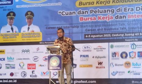 Kampus Digital Kreatif Universitas BSI (Bina Sarana Informatika) berkolaborasi dengan Incubator Center UBSI, BSI Entrepreneur Center (BEC), BSI Career Center (BCC), BSI Innovation Center (BIC), dan BSI Startup Center (BSC) kembali menyelenggarakan kegiatan Bursa Kerja dan Internship BSI Diginofest 2023.