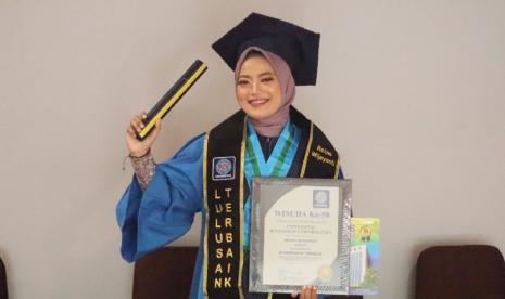 Kampus Digital Kreatif Universitas BSI (Bina Sarana Informatika) menggelar upacara wisuda ke-58 di BSI Convention Center (BSI Convex), Bekasi, Rabu, 6 Desember 2023.