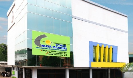 Kampus STMIK Nusa Mandiri Jakarta.