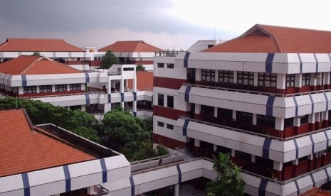 Kampus Universitas Surabaya