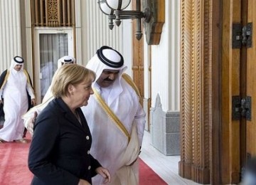 Kanselir Jerman, Angela Merkel, dalam kunjungannya ke Qatar.