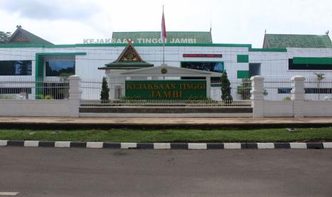 Kantor Kejaksaan Tinggi (Kejati) Jambi di Kota Jambi.