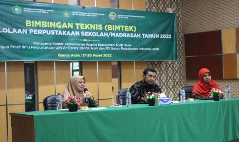 Kantor Kemenag  Aceh Besar bekerja sama dengan Prodi Ilmu Perpustakaan UIN Ar-Raniry dan PD Ikatan Pustakawan Indonesia (IPI) Aceh menggelar Bimtek pengelolaan perpustakaan bagi tenaga perpustakaan sekolah/madrasah, 17-20 Maret 2022.