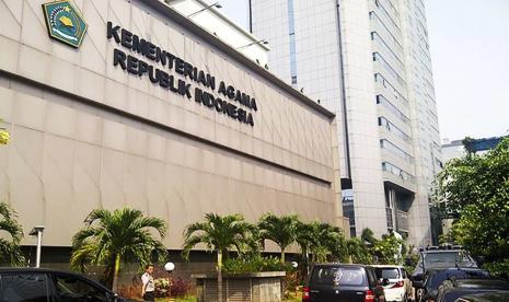 Kantor Kementerian Agama (Kemenag). Direktorat Pemberdayaan Zakat dan Wakaf Kementerian Agama bersama Pusat Pelaporan dan Analisis Transaksi Keuangan (PPATK) menggelar Program Monitoring Risiko Penyalahgunaan Dana untuk Pencucian Uang dan Pendanaan Terorisme di Surabaya, Kamis (16/3/2023).