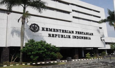 Penyidik KPK melakukan penggeledahan di kantor Kementerian Pertanian (Kementan) di Kelurahan Ragunan, Kecamatan Pasar Minggu, Jakarta Selatan, Jumat (29/9/2023).