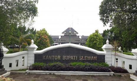 Kantor Pemerintah Kabupaten Sleman.