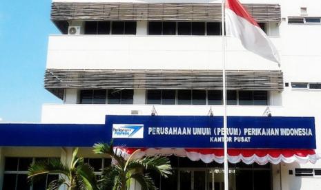 Kantor Perusahaan Umum Perikanan Indonesia (Perum Perindo). Kementerian Badan Usaha Milik Negara (BUMN) mendukung PT Perikanan Indonesia (Persero) atau Perindo menjadi perusahaan BUMN perikanan yang besar dengan memperkuat lini bisnis pengolahan dan perdagangan ikan.