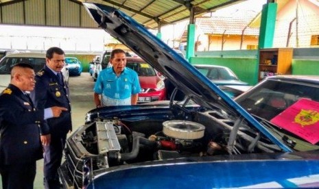 Kanwil Bea Cukai Kalimantan Bagian Barat (Kalbagbar) menerima limpahan enam unit mobil sport mewah dari Polda Kalbar dan Polres Bengkayang dari tahun 2017 dan 2019.