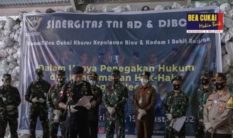 Kanwil Bea Cukai Khusus Kepulauan Riau bersama Kodam I Bukit Barisan berhasil menggagalkan penyelundupan tekstil di Tanjung Gadai, Tebing Tinggi Timur, Kepulauan Meranti, Riau sebanyak 3.636 roll dengan nilai barang diperkirakan mencapai Rp 13,6 miliar lebih dan potensi kerugian negara sebesar ditaksir mencapai Rp. 6.6 miliar lebih.